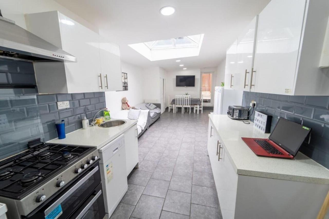 Studio Close To Selly Oak Train Station Birmingham Exterior foto